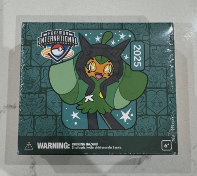 Pokemon Center: EUIC Coin Markers and Damage Counter Dice